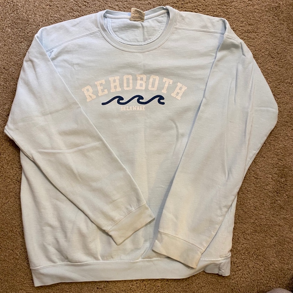 Comfort colors sweatshirt.